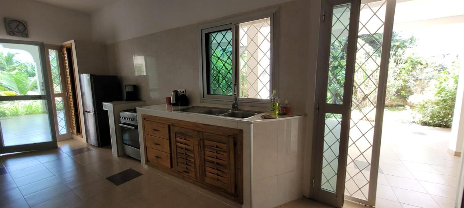 Villa Saraba โซโมน ภายนอก รูปภาพ